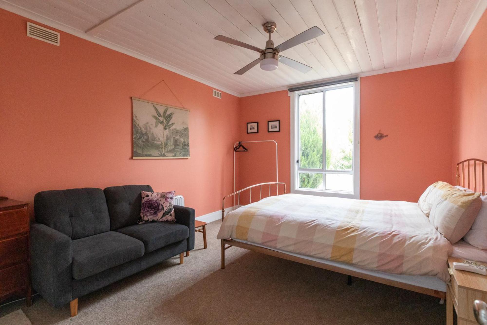 Cosy And Historical One Bedroom Apartment, 5Kms From Castlemaine, 2 Kms From The Calder Barkers Creek Exterior photo